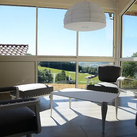 Domaine Du Mont Monnet Bed & Breakfast *