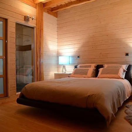Bed & Breakfast Domaine Du Mont Monnet *
