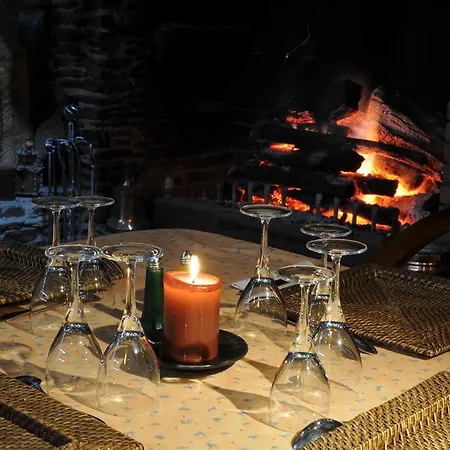 Bed and breakfast Domaine Du Mont Monnet - D'hotes & *