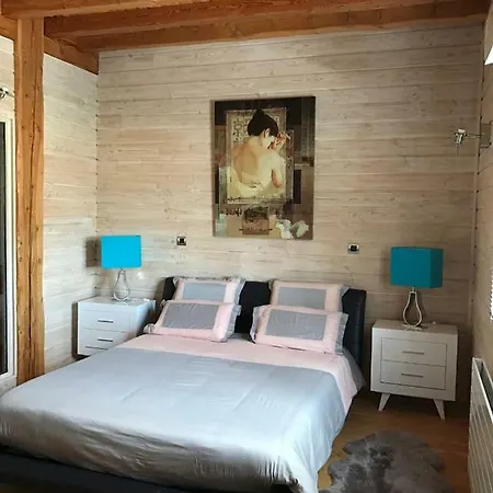 Bed and breakfast Domaine Du Mont Monnet - D'hotes & Longes