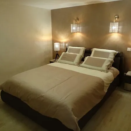 Domaine Du Mont Monnet - D'hotes & Bed and breakfast Longes
